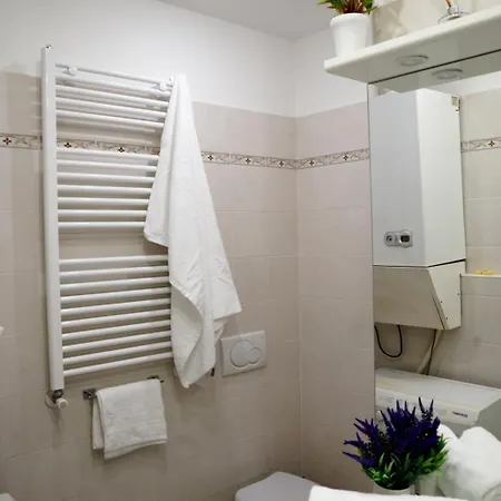 Apartment Casa Deluxe -50m Dal Mare- Alassio