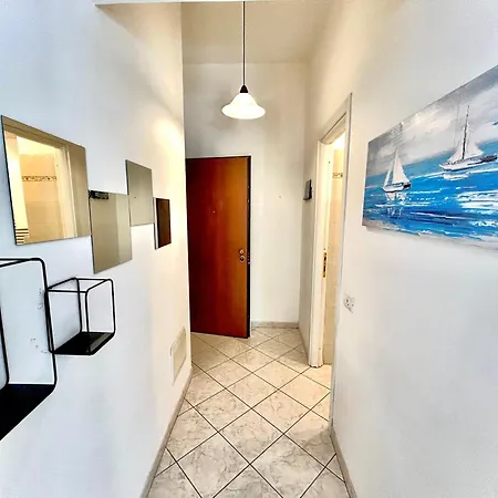 Apartment Casa Deluxe -50m Dal Mare- Alassio